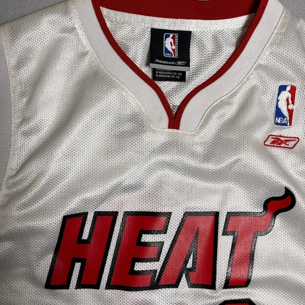 Dwayne Wade # 3 Miami Heat M Youth Reebok White Red Jersey Sz Medium (10-12) NBA